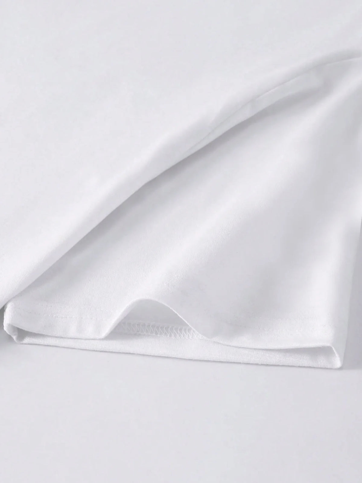 Retro V-Neck Contrast Tee